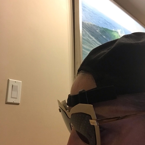 Dolce & Gabanna sunglasses - Picture 4 of 6